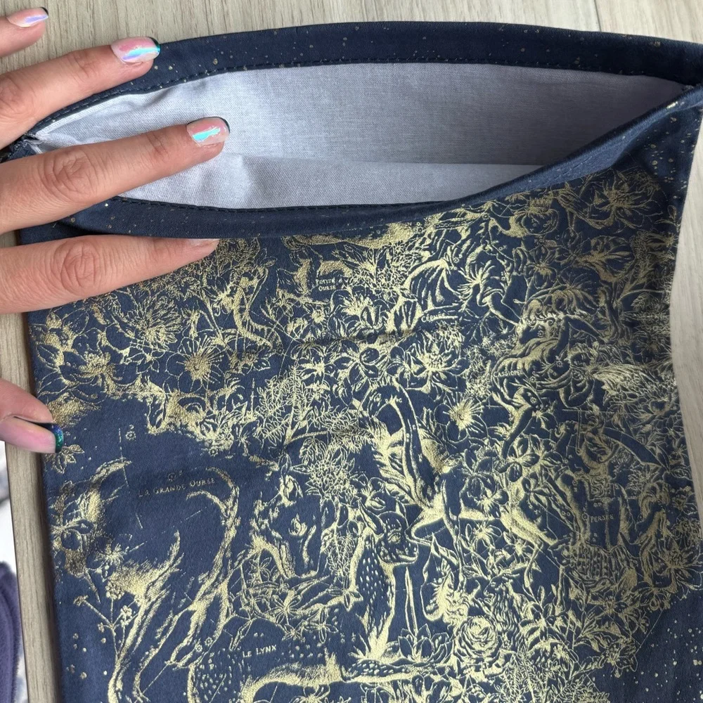 Christian Dior Navy and Gold Limited Edition Constellation Drawstring Dust Bag - Picture 3 of 3